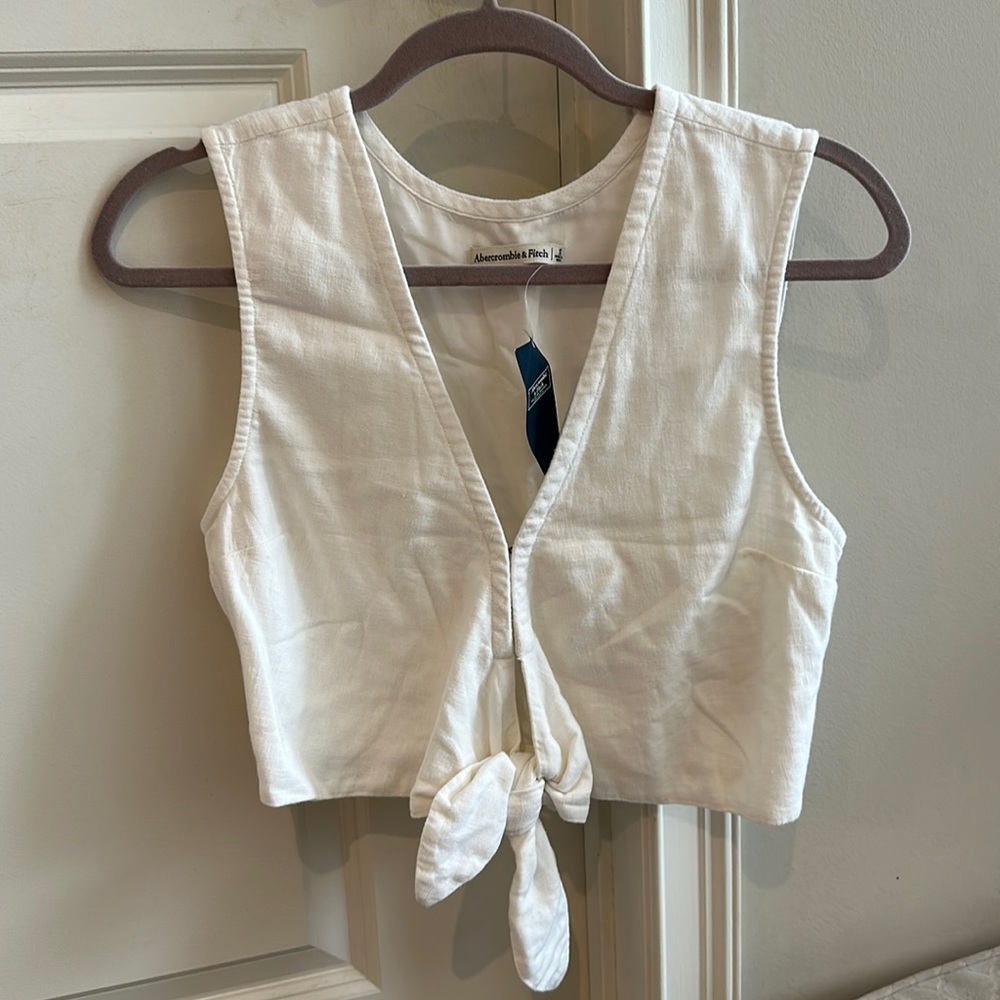 Abercrombie & Fitch Top.